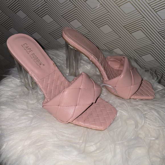 Cape Robbin Pink Mules - Picture 3 of 11